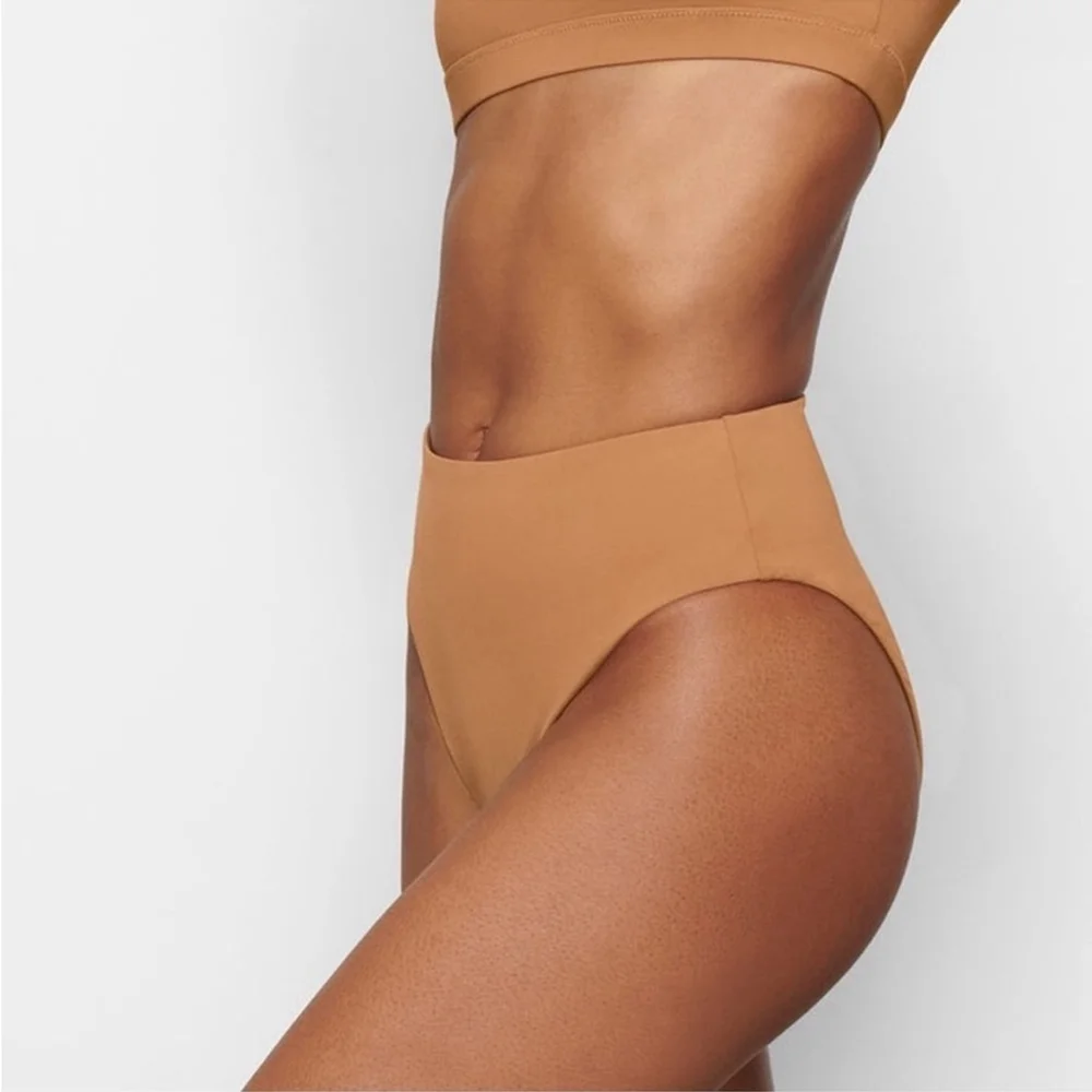 Skims Swim Almond Recycled Swim Mid Waist Bikini Bottom Almond Size XXS